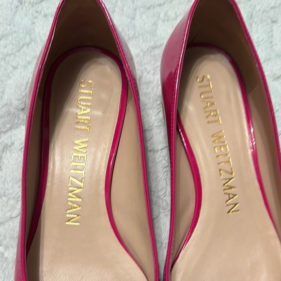 Stuart Weitzman Pink and Gold Flats with Elegant Design - Picture 2 of 12
